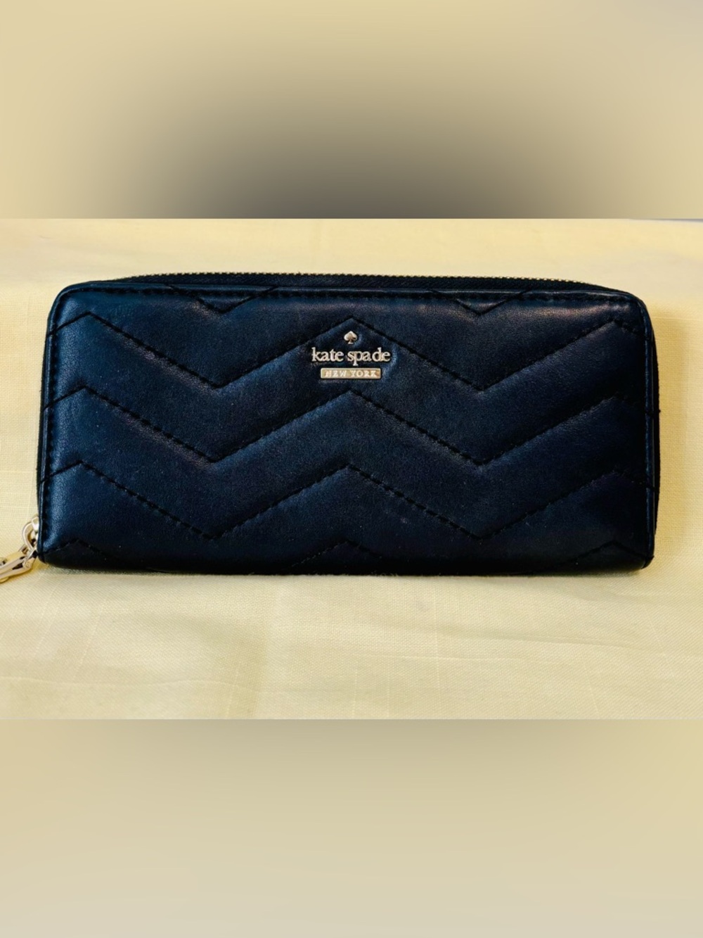Kate Spade Lindsey Reese Park Zip Around Wallet Black Quilted Leather Luxury